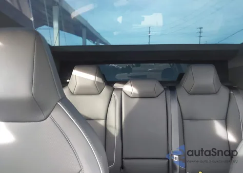 2024 Tesla Cybertruck Cyberbeast z USA, uszkodzony, nr VIN 7G2CEHEE2RA038873